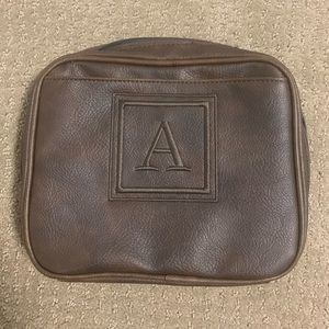 Thirty-one organizing zip case